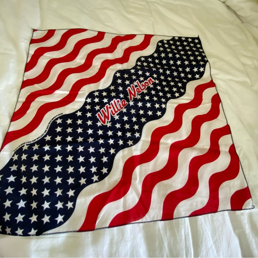 Hav-a-Hank 20” square Willie Nelson